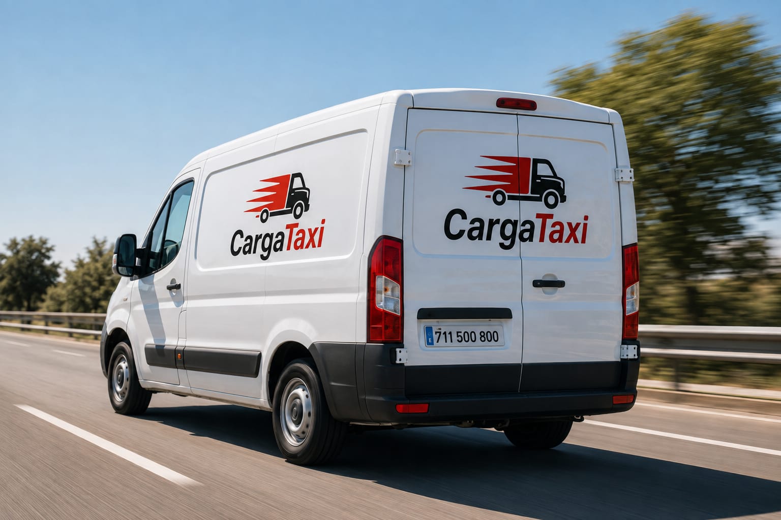 Furgoneta CargaTaxi en movimiento por la Región de Murcia